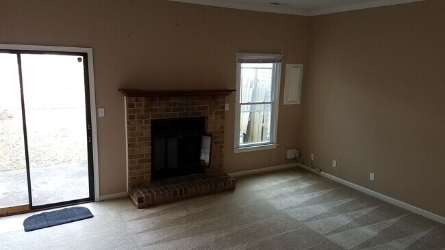 Building Photo - KEMPSVILLE LAKE