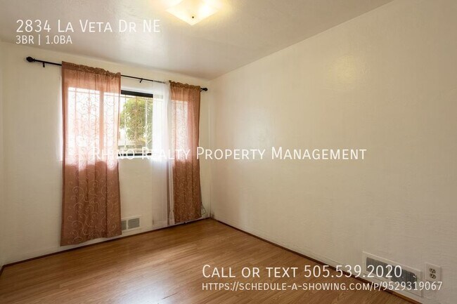 Building Photo - 2834 La Veta Dr