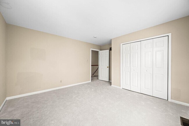 Building Photo - 120 Elizabeth Ct