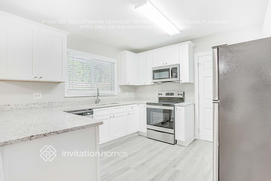 Building Photo - 1499 Mill Acres Dr SW