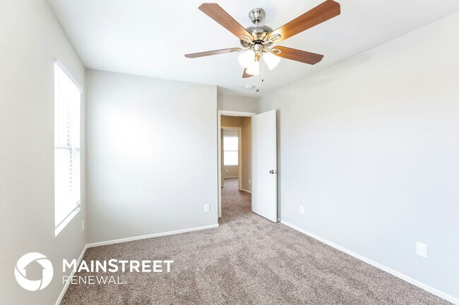 Building Photo - 9556 W Monte Vista Rd