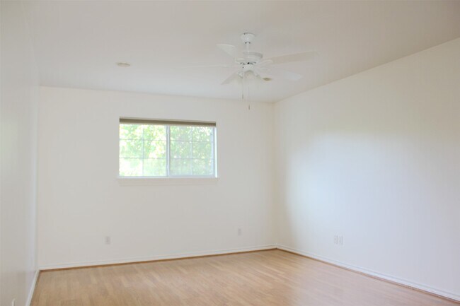 Building Photo - 4416 Holt St