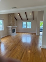 Building Photo - 741 N Harper Ave