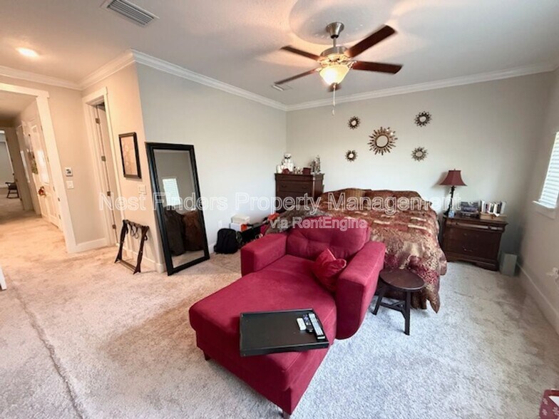 Building Photo - 7430 Beach Walk Place