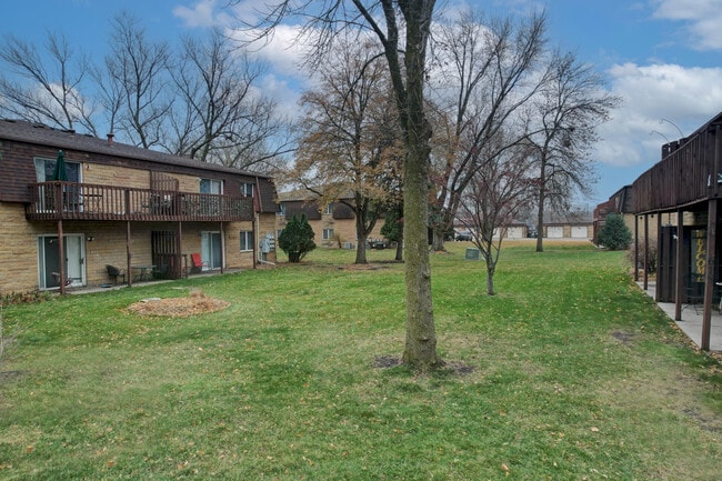Building Photo - Pfau Reed Apartments