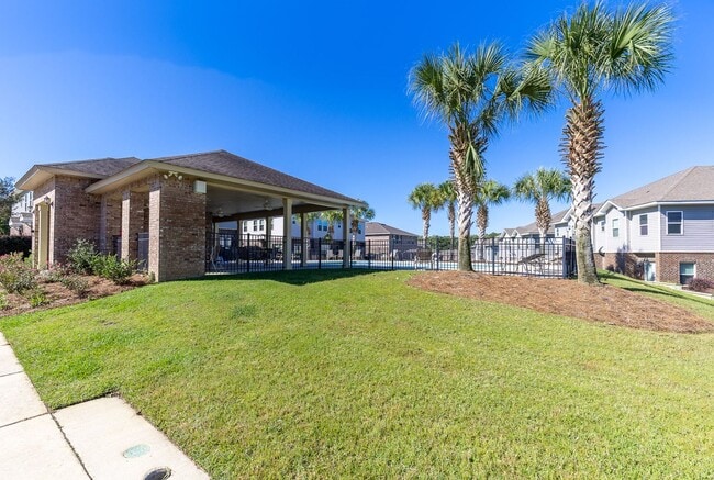 Building Photo - Ground-Floor Condo with Garage in Quail Ho...