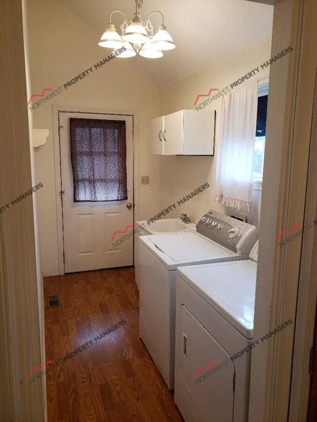 Building Photo - STATUS: AVAILABLE | R122 | $1895
