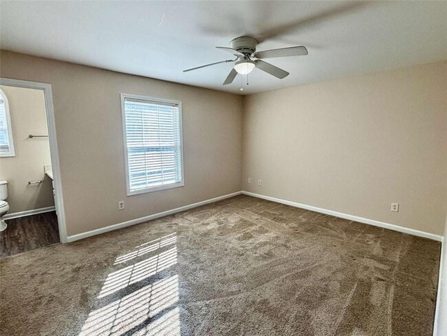 Building Photo - 508 Summer Pl NW