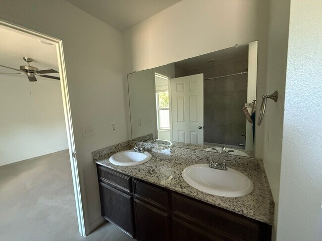 Building Photo - 1801 Emma Naylor Ct