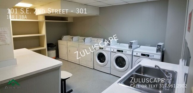 Building Photo - $99 First Month Rent Special ....Totally R...