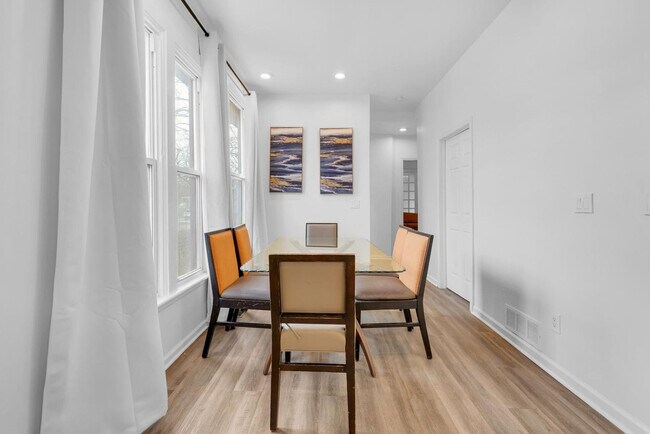 Building Photo - 3838 Bagley St