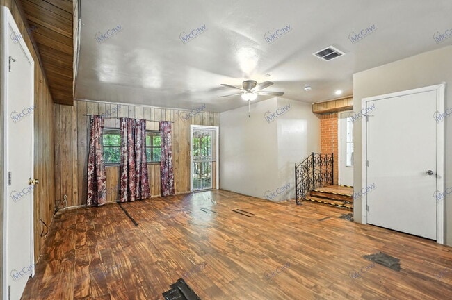 Building Photo - 10705 Coogan Dr