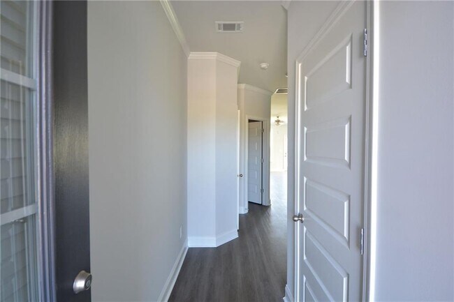 Building Photo - 3871 Brookburn Park