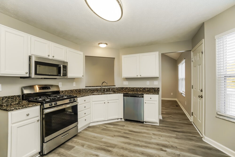 Building Photo - 465 Wynridge Dr