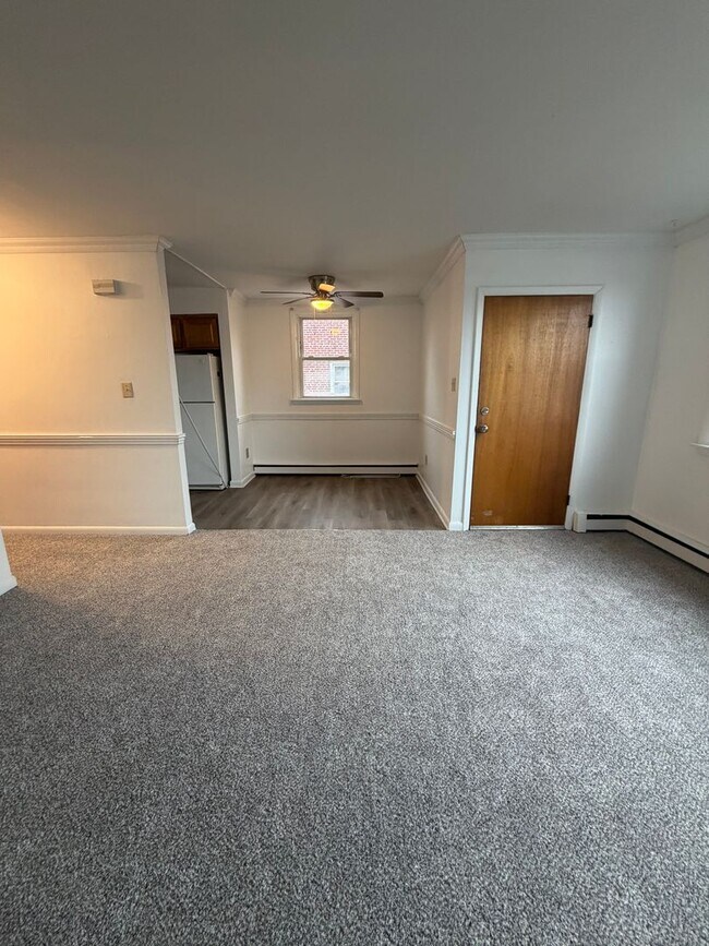 Building Photo - 534 Maryland Ave