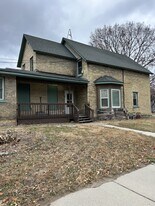 Building Photo - 701 9th Ave N