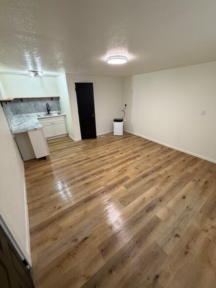 Building Photo - 103 N Francis St