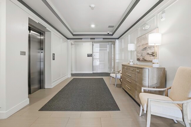 Building Photo - 4 Winslow Ln