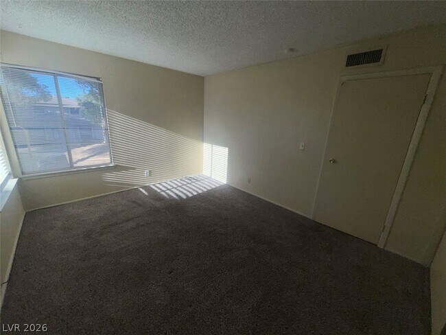 Building Photo - 1497 Dorothy Ave