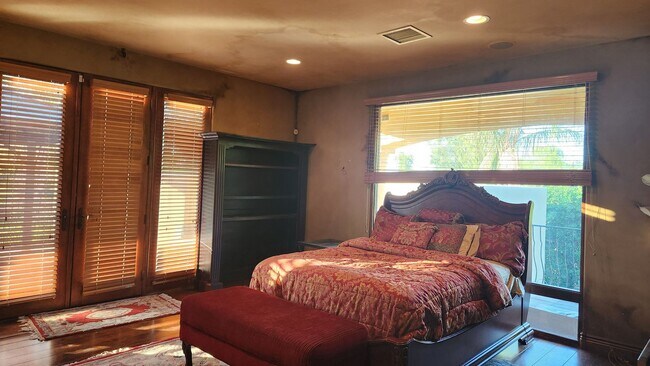 Building Photo - Fully Furnished! Charming 1BED/1BATH private space located in the desirable North Scottsdale !