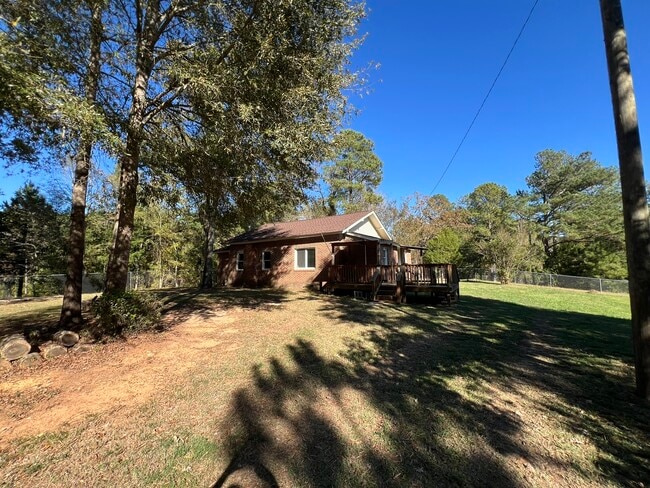 Building Photo - 1049 Stone House Rd