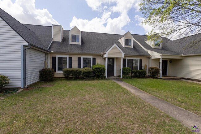 Building Photo - 135 Sussex Dr