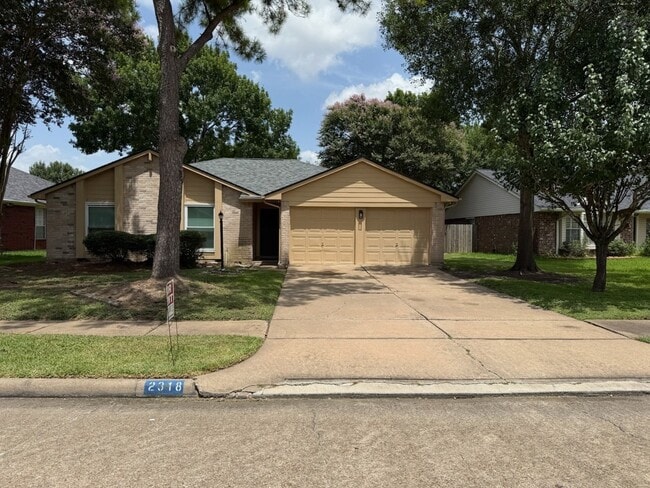 Primary Photo - 2318 Squire Dobbins Dr