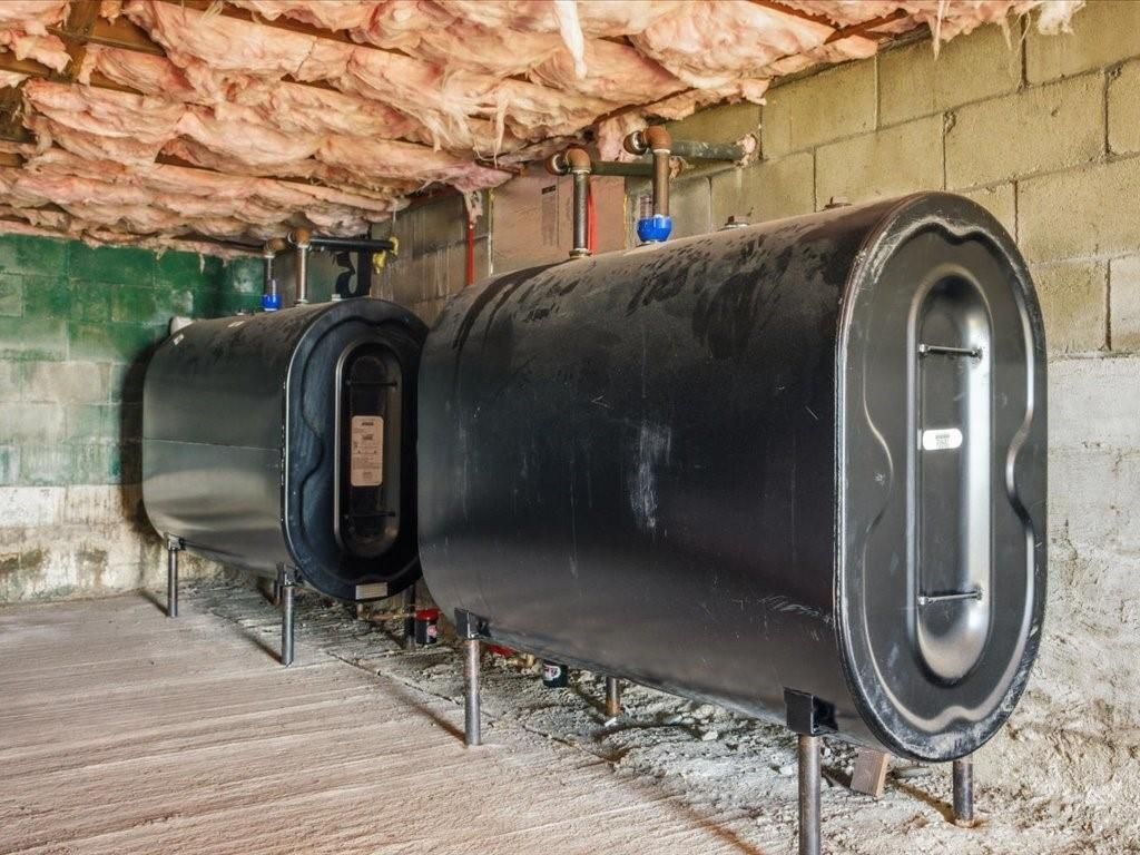 Building Photo - 38 Aquidneck Ave