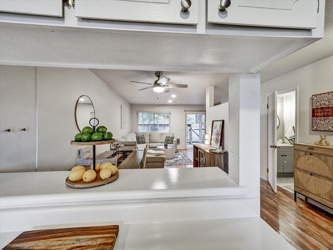 Building Photo - 2bd/1.5 Bathrooms - Sonoma Racquet Club - ...