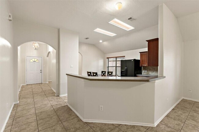 Building Photo - 27 N Regan Mead Cir