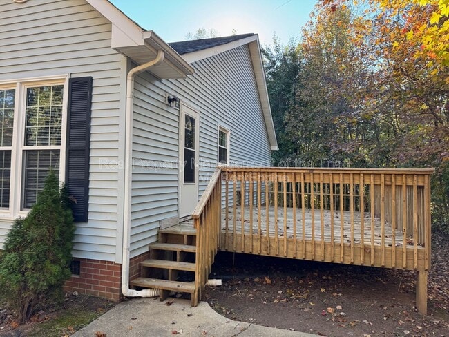 Building Photo - 4005 Sassafras Ct