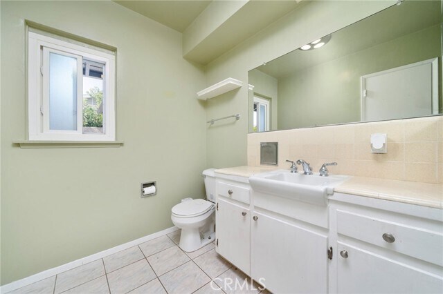 Building Photo - 205 N Hacienda Ave