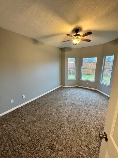 Building Photo - 12511 Silver Cup