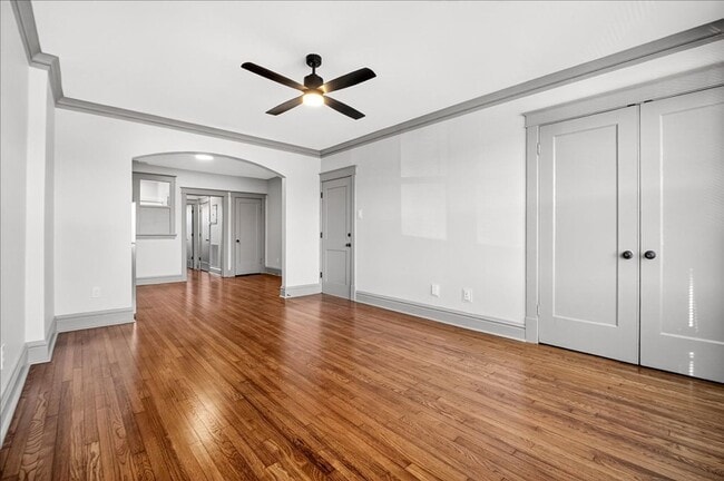 Building Photo - Glowing, Girl