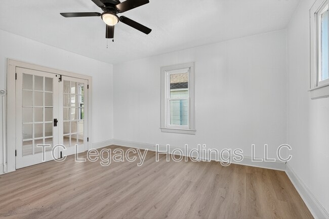 Building Photo - 316 Harrison St