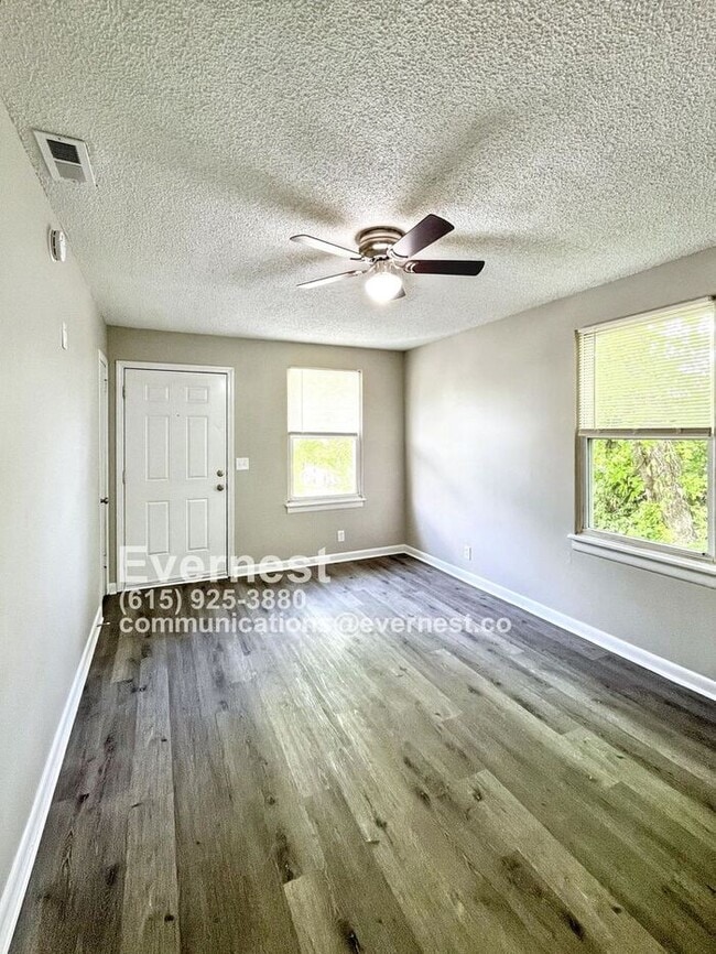 Building Photo - Spacious 4-Bedroom, 2-Bathroom Home with C...