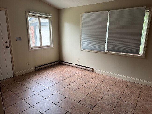 Building Photo - 4763-4765 Nugent Dr