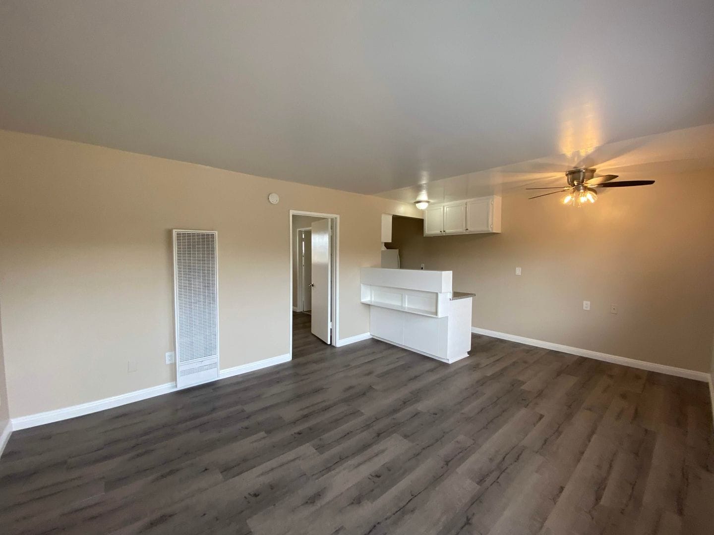 Interior Photo - 1765