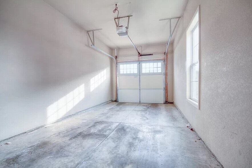 Building Photo - 103 Yorkminster Ln