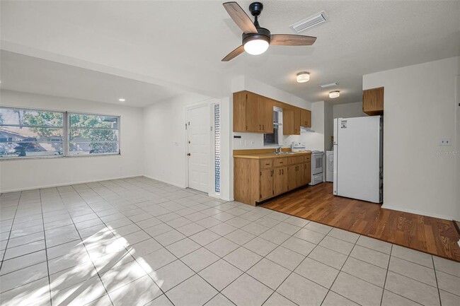 Building Photo - 2664 Sunny Breeze Ave