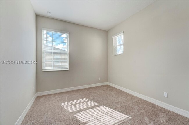 Building Photo - 1734 Party Pl