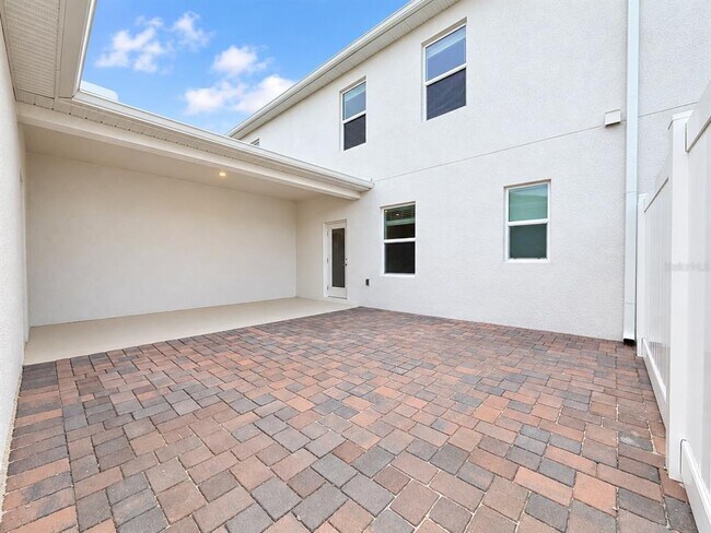 Building Photo - 5605 Ronin Dr