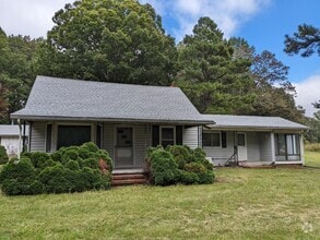 Building Photo - 20655 Monrovia Rd