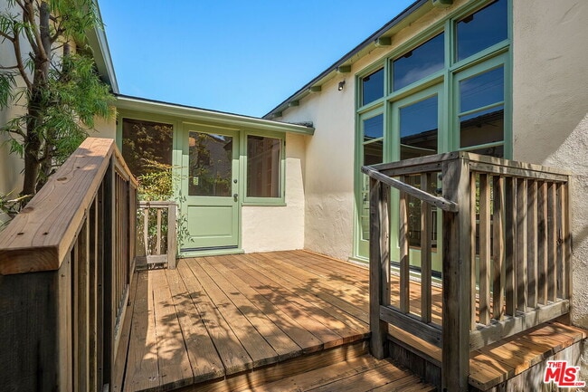 Building Photo - 630 23rd St