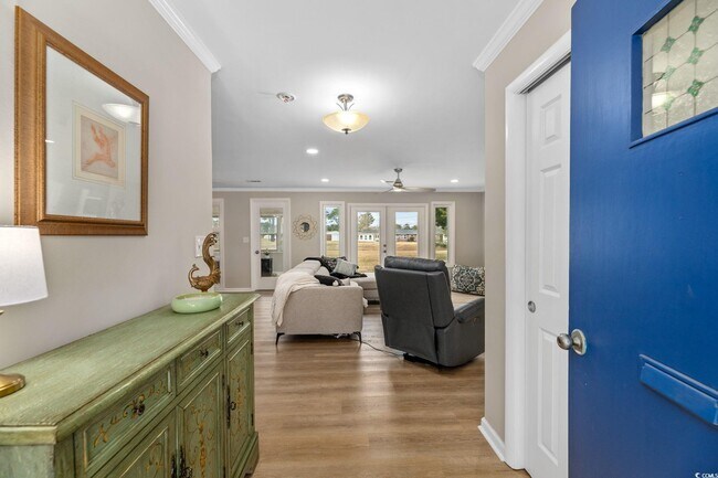 Building Photo - 583 Mockingbird Ave