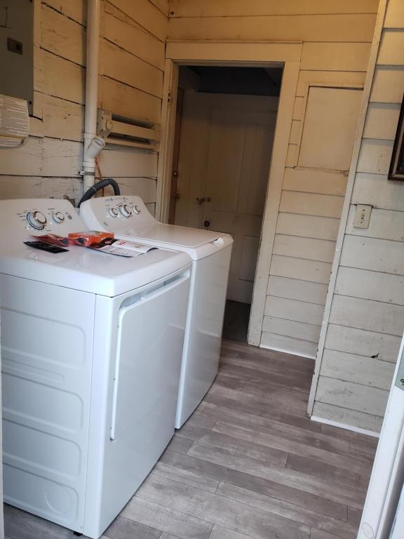 Building Photo - 1202 Jackson Ave