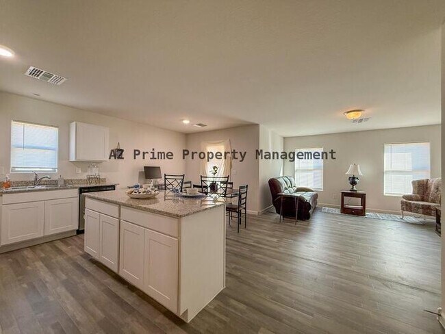 Building Photo - 1209 W Seagoe Ave