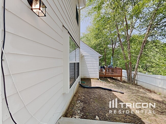 Building Photo - 4151 Ravenwood Ct