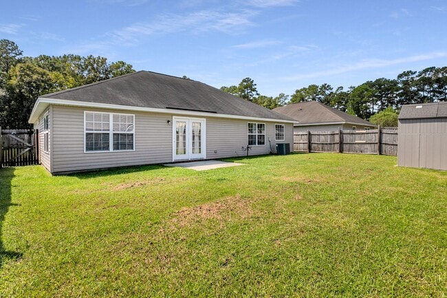 Building Photo - 3 Bedroom 2 Bathroom Home in Hampton Place subdivision - Pooler GA