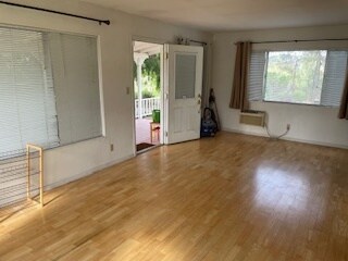 Building Photo - 1357 S Magnolia Ave